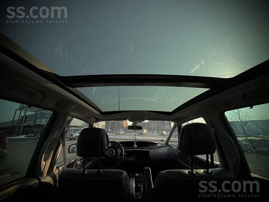 Renault Espace 2010 photo 3