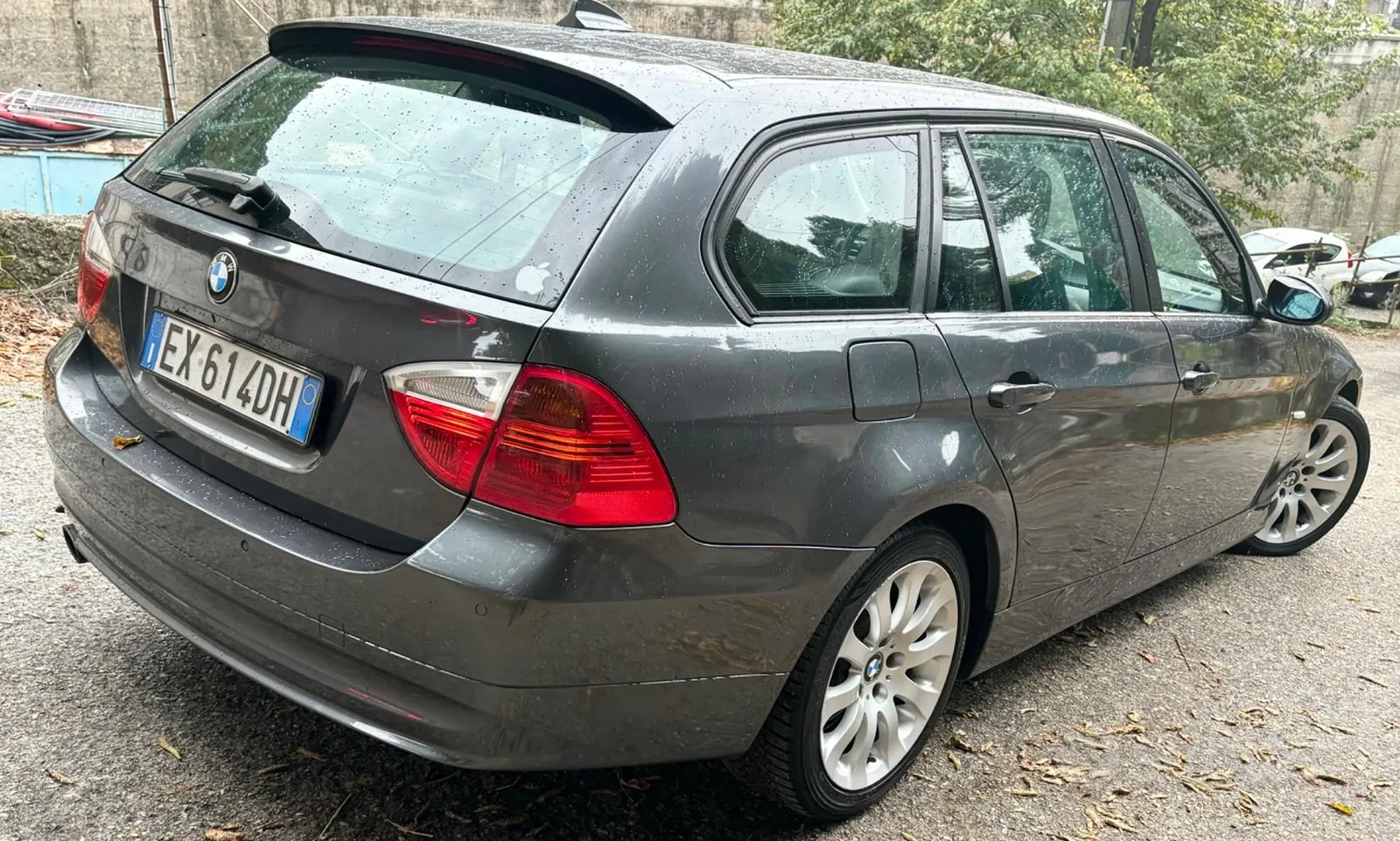 BMW 320 2008 photo 3