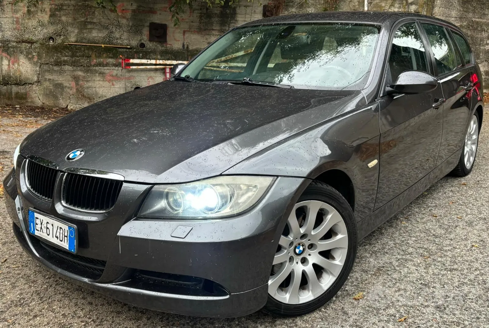 BMW 320