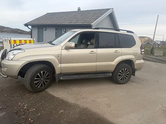 Toyota Land Cruiser 2006 photo 2