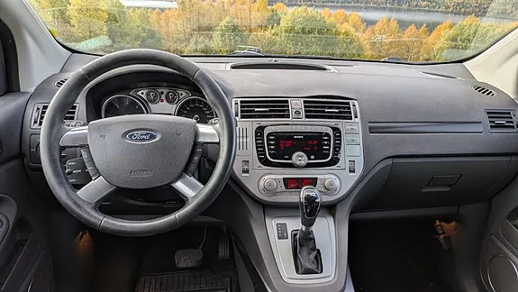 Ford Kuga 2011 photo 4