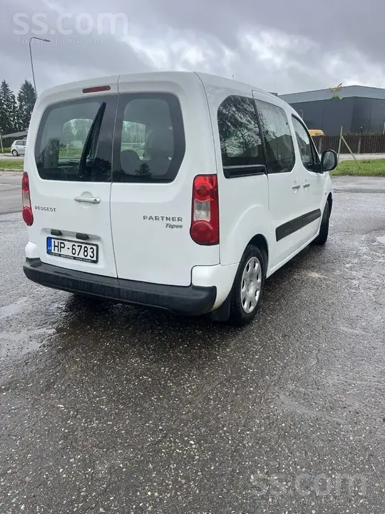 Peugeot Partner 2011 photo 3