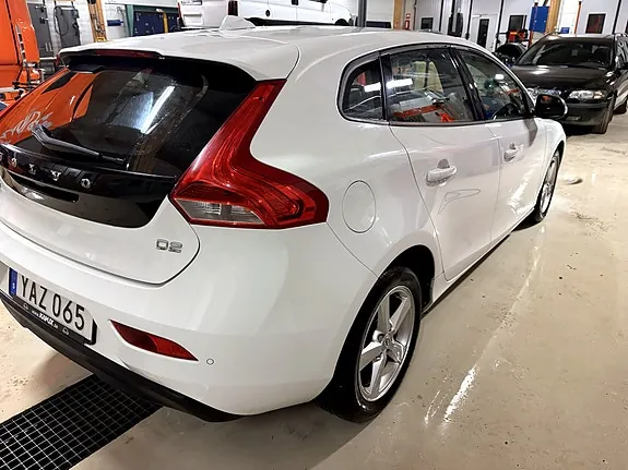 Volvo V40 2016 photo 5