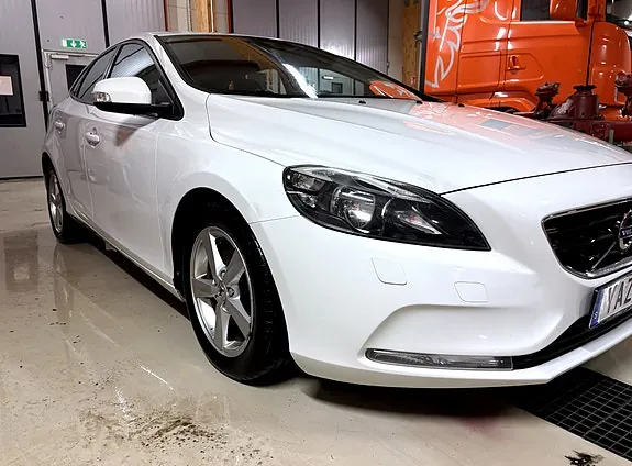Volvo V40 2016 photo 4