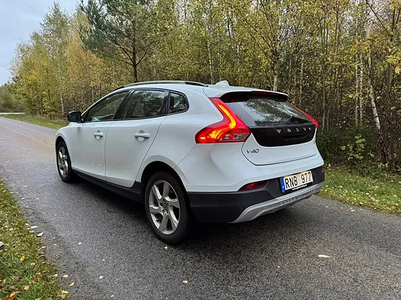 Volvo V40 Cross Country 2014 photo 3
