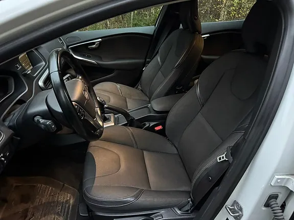 Volvo V40 Cross Country 2014 photo 5