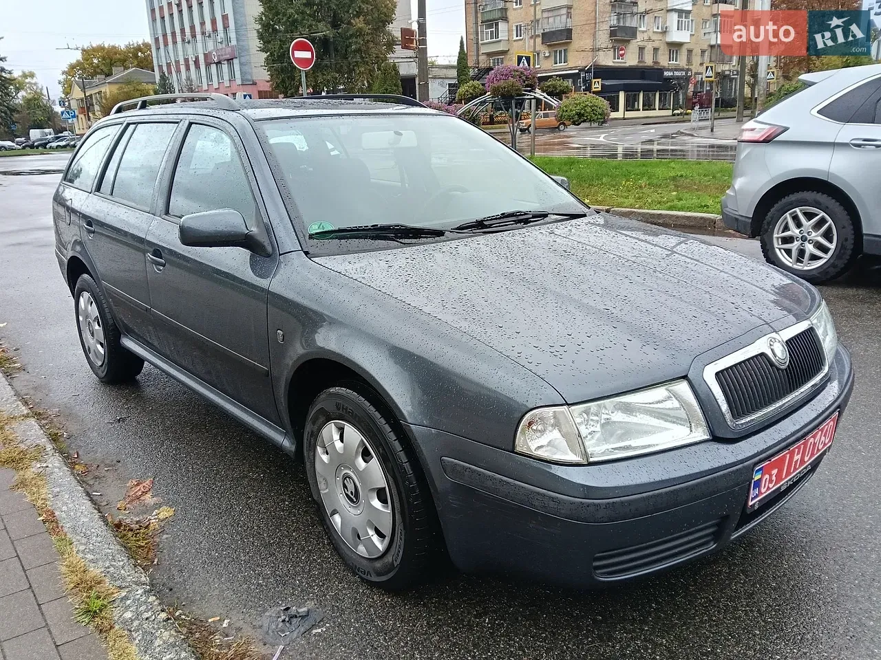 Skoda Octavia 2009 photo 4