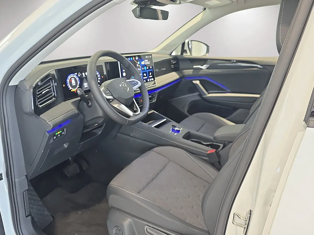 Volkswagen Tiguan 2024 photo 3