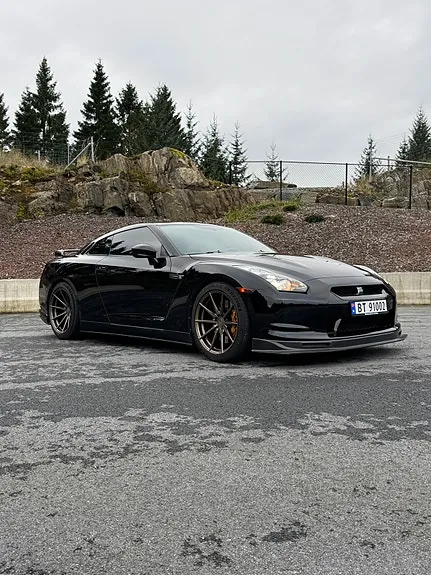 Nissan Gt-R 2008 photo 2