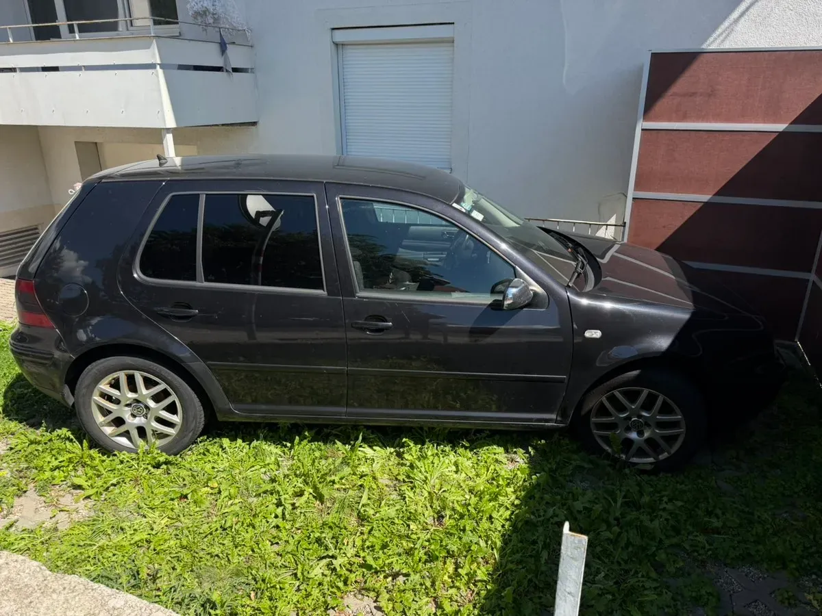 Volkswagen Golf 2003 photo 2
