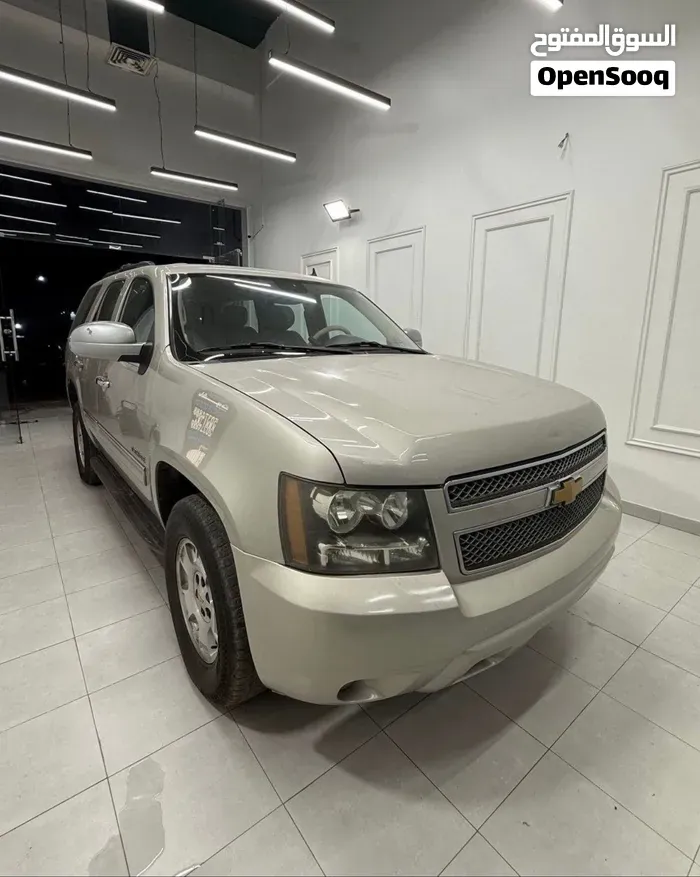 Chevrolet Tahoe 2014 photo 2