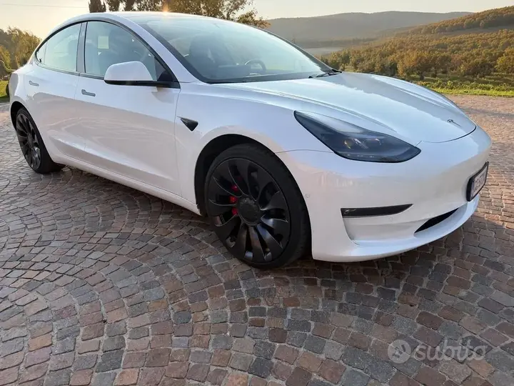 Tesla Model 3 2021 photo 4