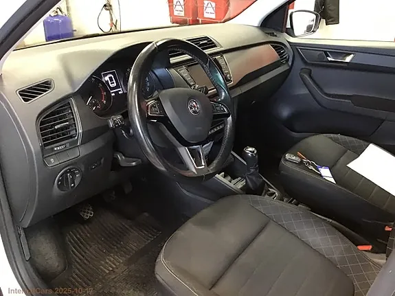 Skoda Fabia 2017 photo 2