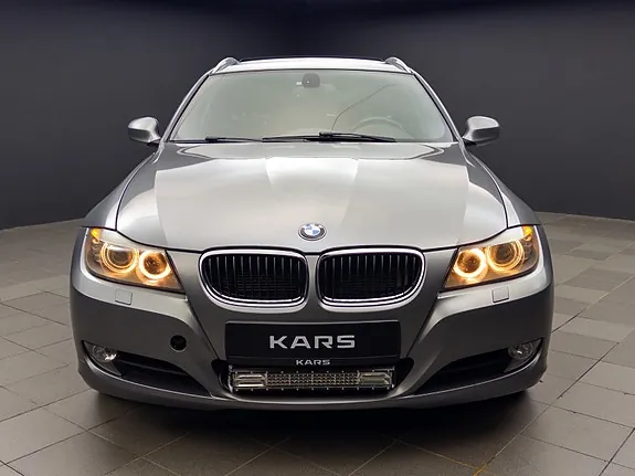 BMW 320D 2011 photo 4