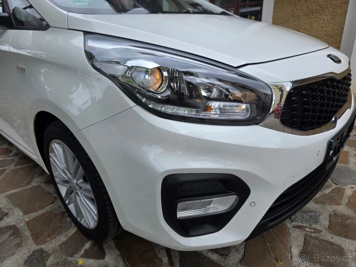 Kia Carens 2019 photo 2
