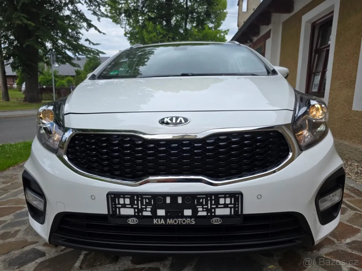 Kia Carens 2019 photo 3