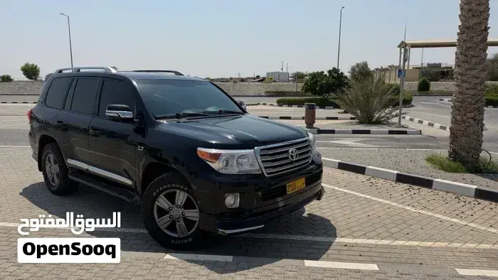 Toyota Land Cruiser 2014 photo 2