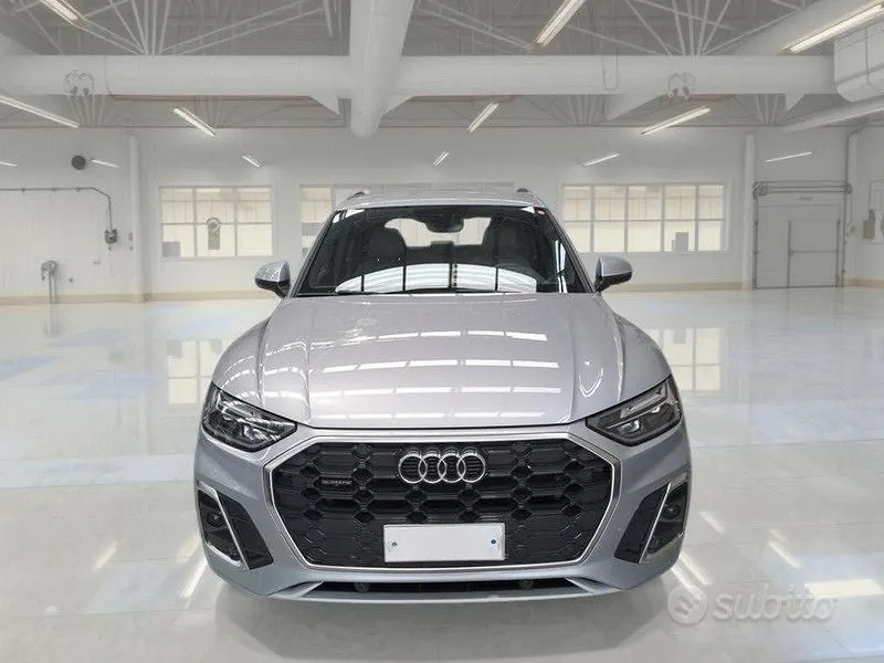 Audi Q5 2022 photo 2