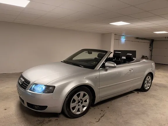 Audi A4 2003 photo 4