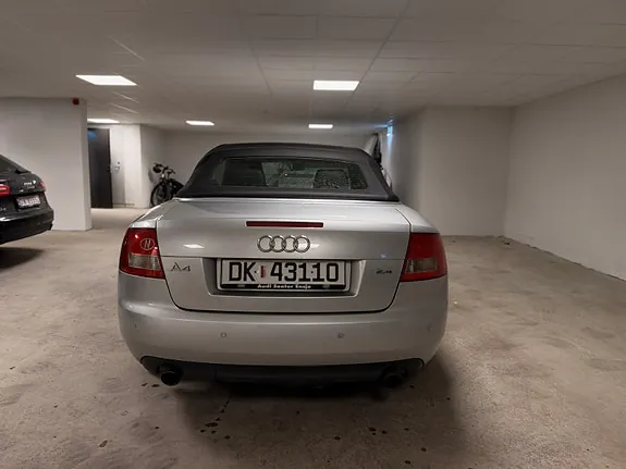 Audi A4 2003 photo 3