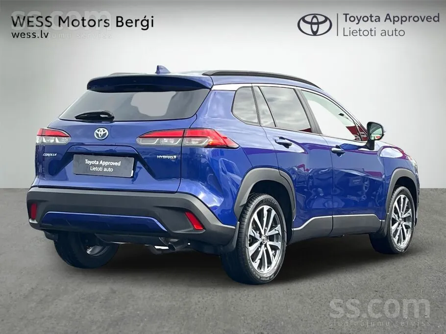 Toyota Corolla Cross 2023 photo 2