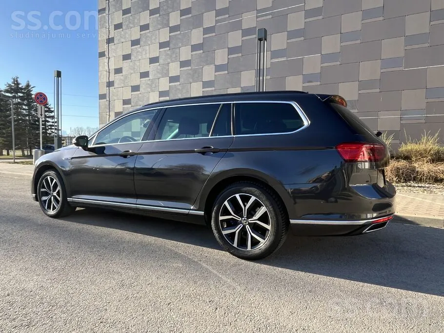 Volkswagen Passat 2021 photo 5