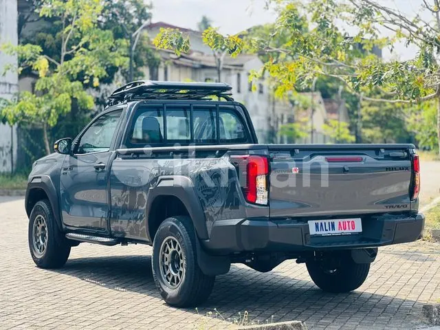Toyota Hilux 2026 photo 5