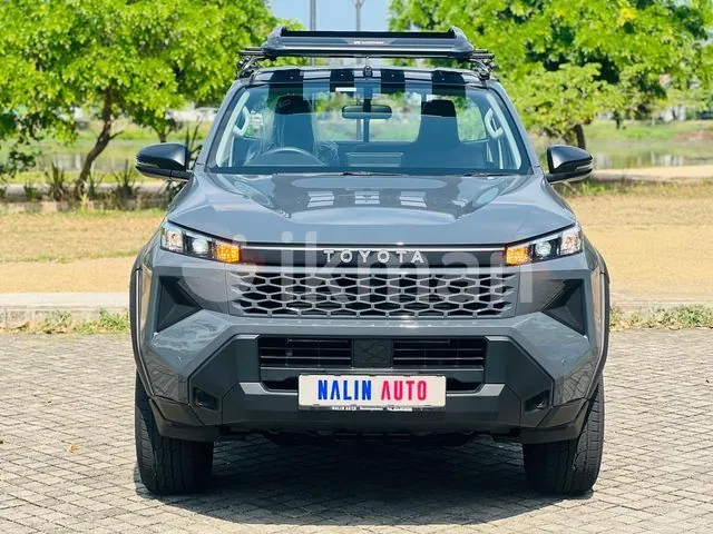 Toyota Hilux 2026 photo 2