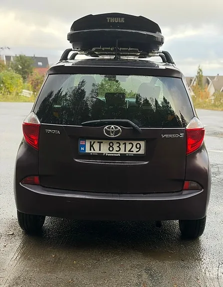 Toyota Verso-S 2012 photo 3