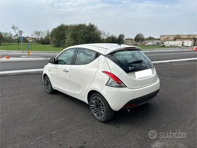 Lancia Ypsilon 2022 photo 4