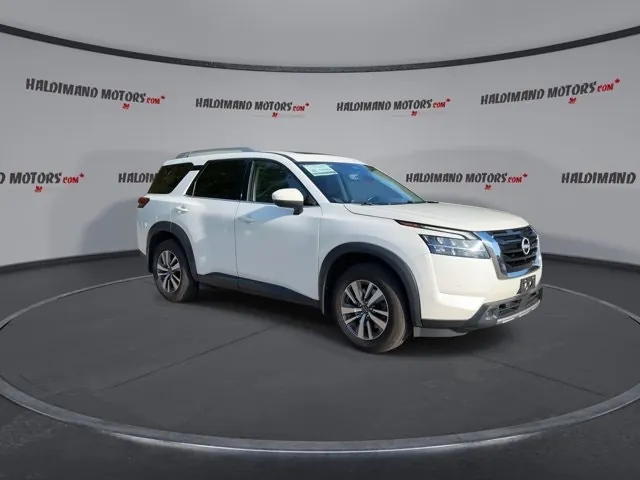Nissan Pathfinder 2023 photo 2