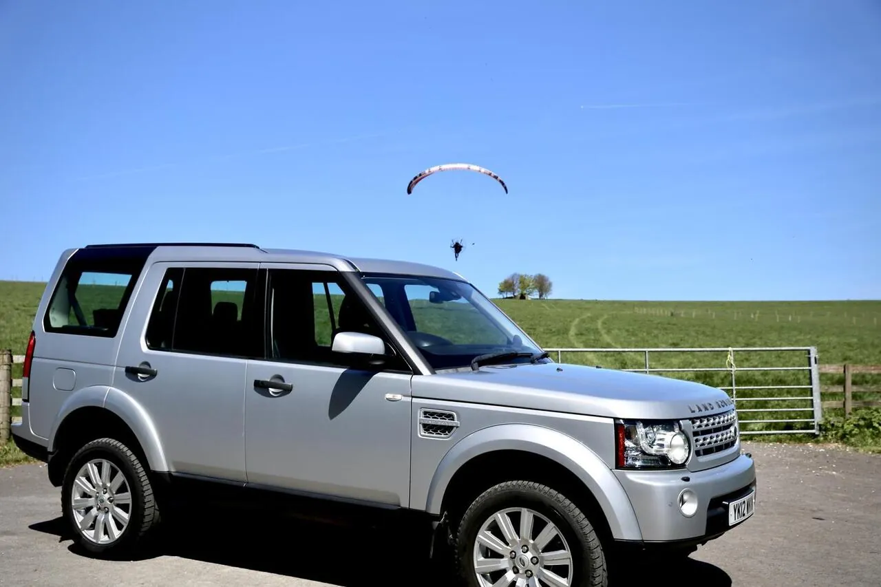 Land Rover Discovery 4 2012 photo 4