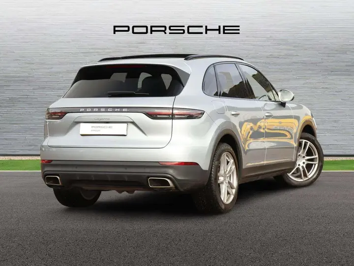Porsche Cayenne 2024 photo 3