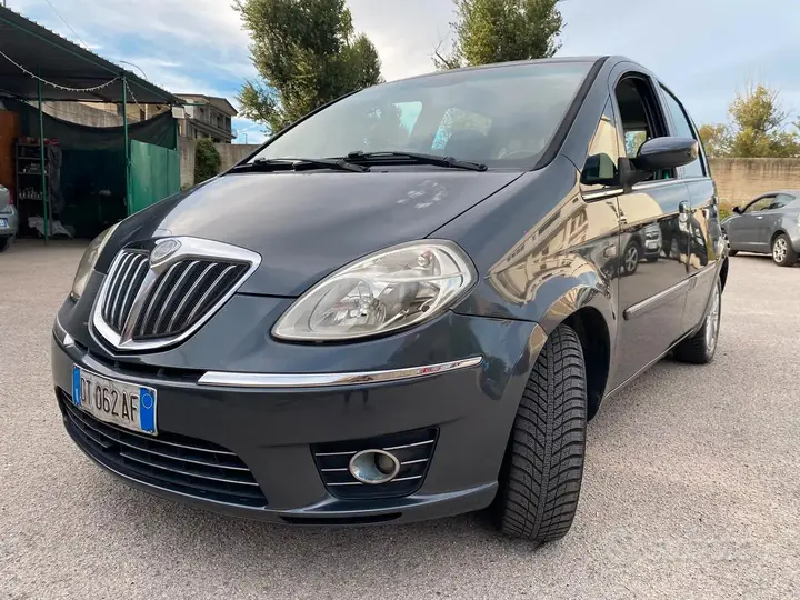 Lancia Musa 2009 photo 2