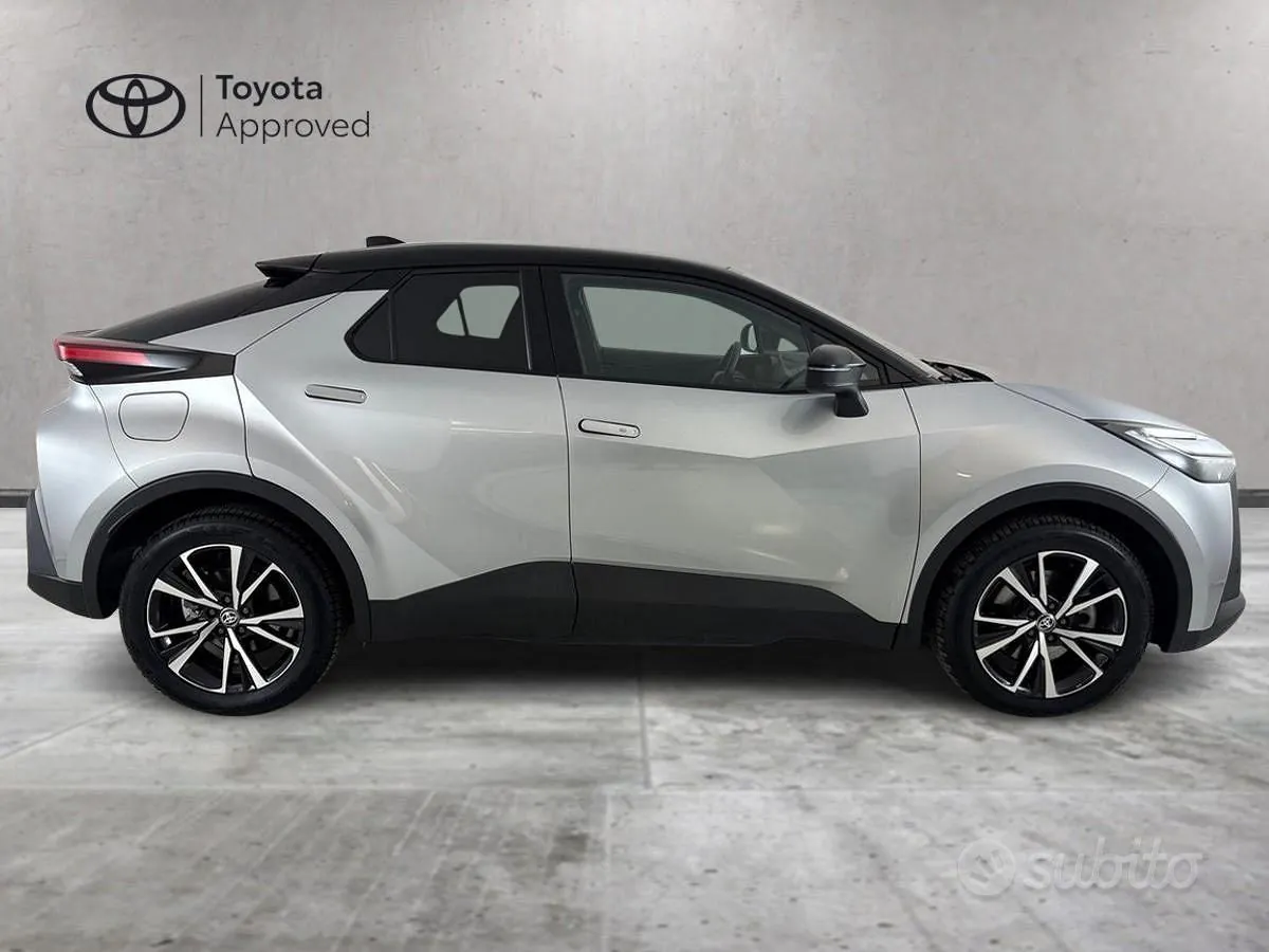 Toyota C-Hr 2025 photo 4