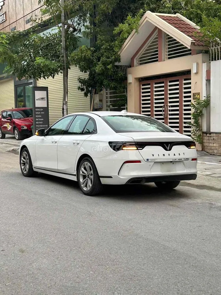 Vinfast Lux A2.0 2022 photo 3