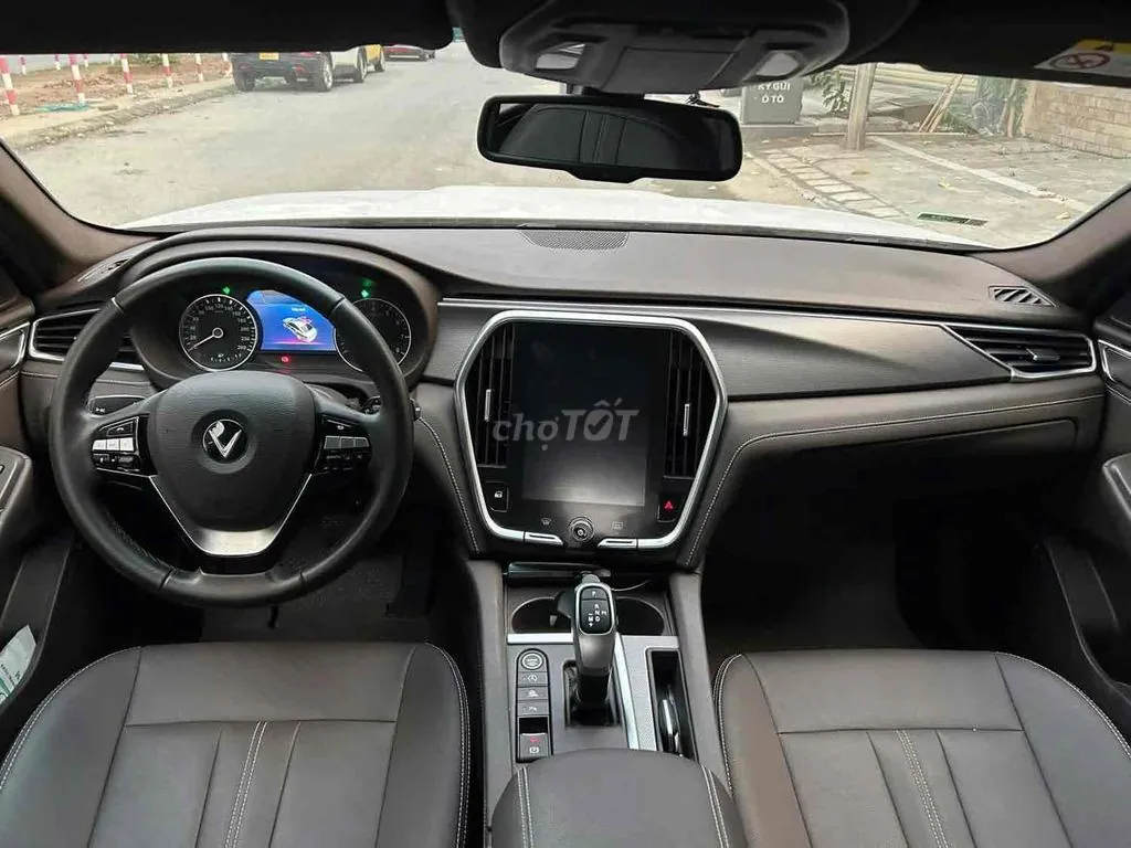 Vinfast Lux A2.0 2022 photo 5