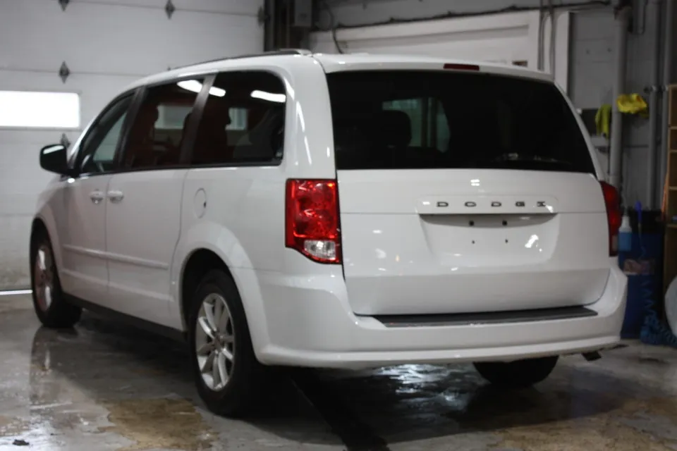 Dodge Grand Caravan 2017 photo 4