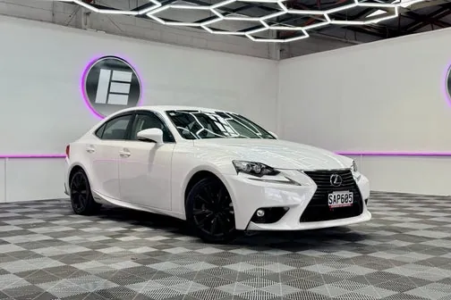 Lexus Is 300H