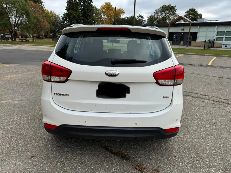 Kia Rondo 2014 photo 5