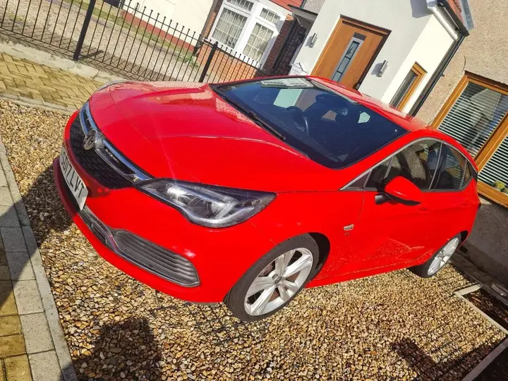 Vauxhall Astra 2017 photo 3
