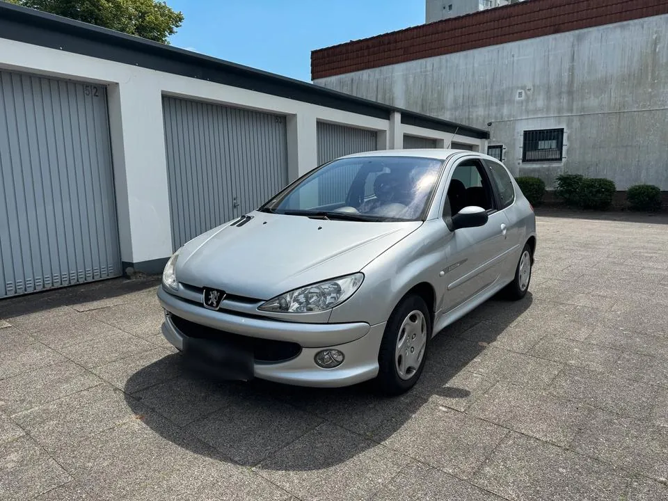 Peugeot 206