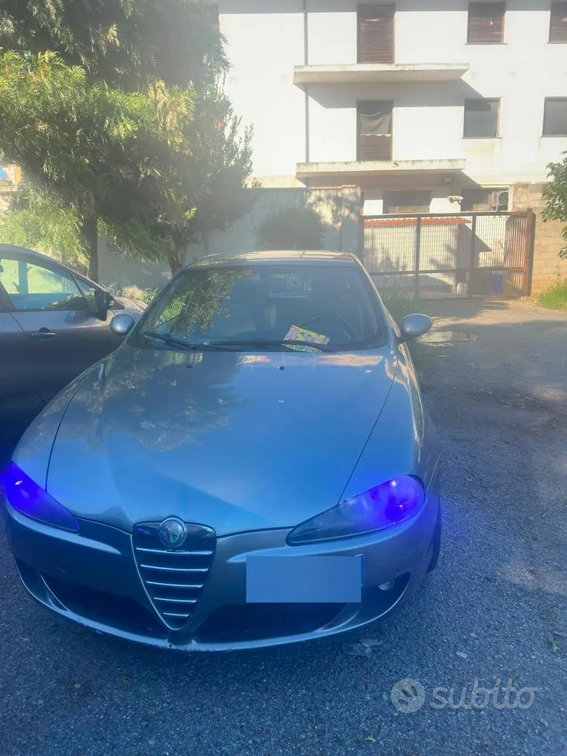 Alfa Romeo 147 2005 photo 2