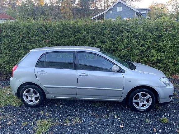 Toyota Corolla 2004 photo 2