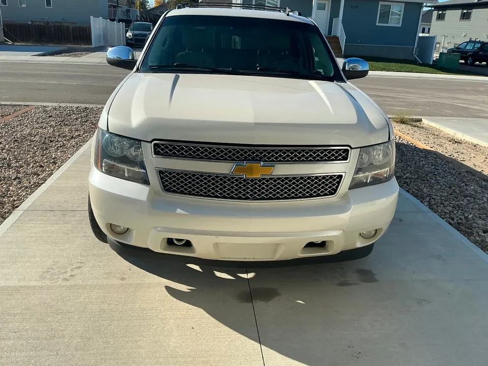 Chevrolet Avalanche 2013 photo 2