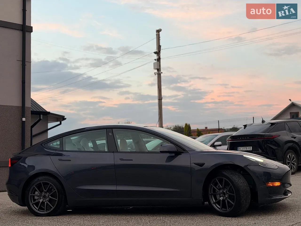 Tesla Model 3 2023 photo 5