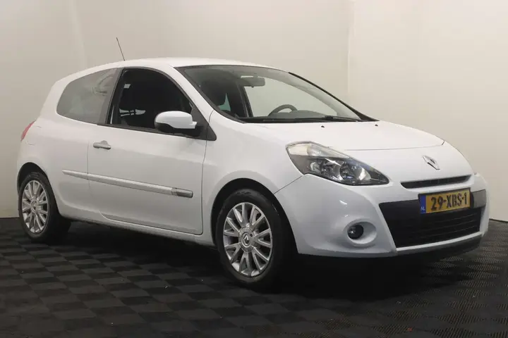 Renault Clio 2012 photo 3