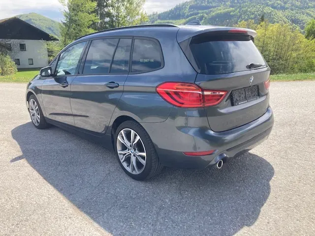 BMW 2 Series 2019 photo 2