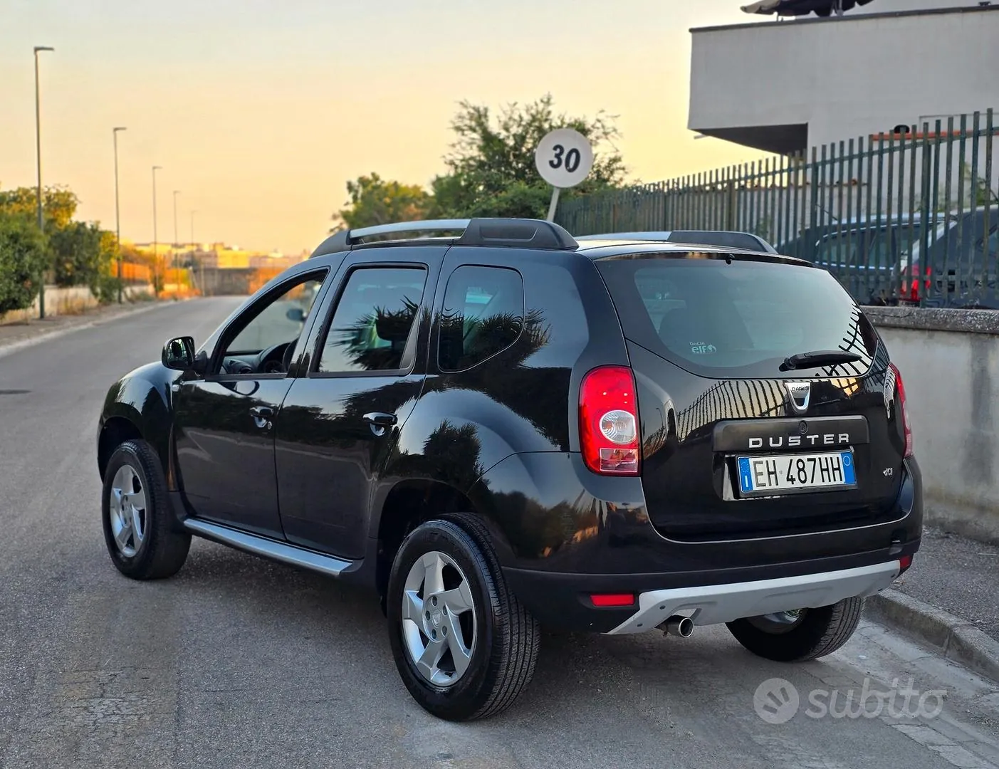 Dacia Duster 2012 photo 3