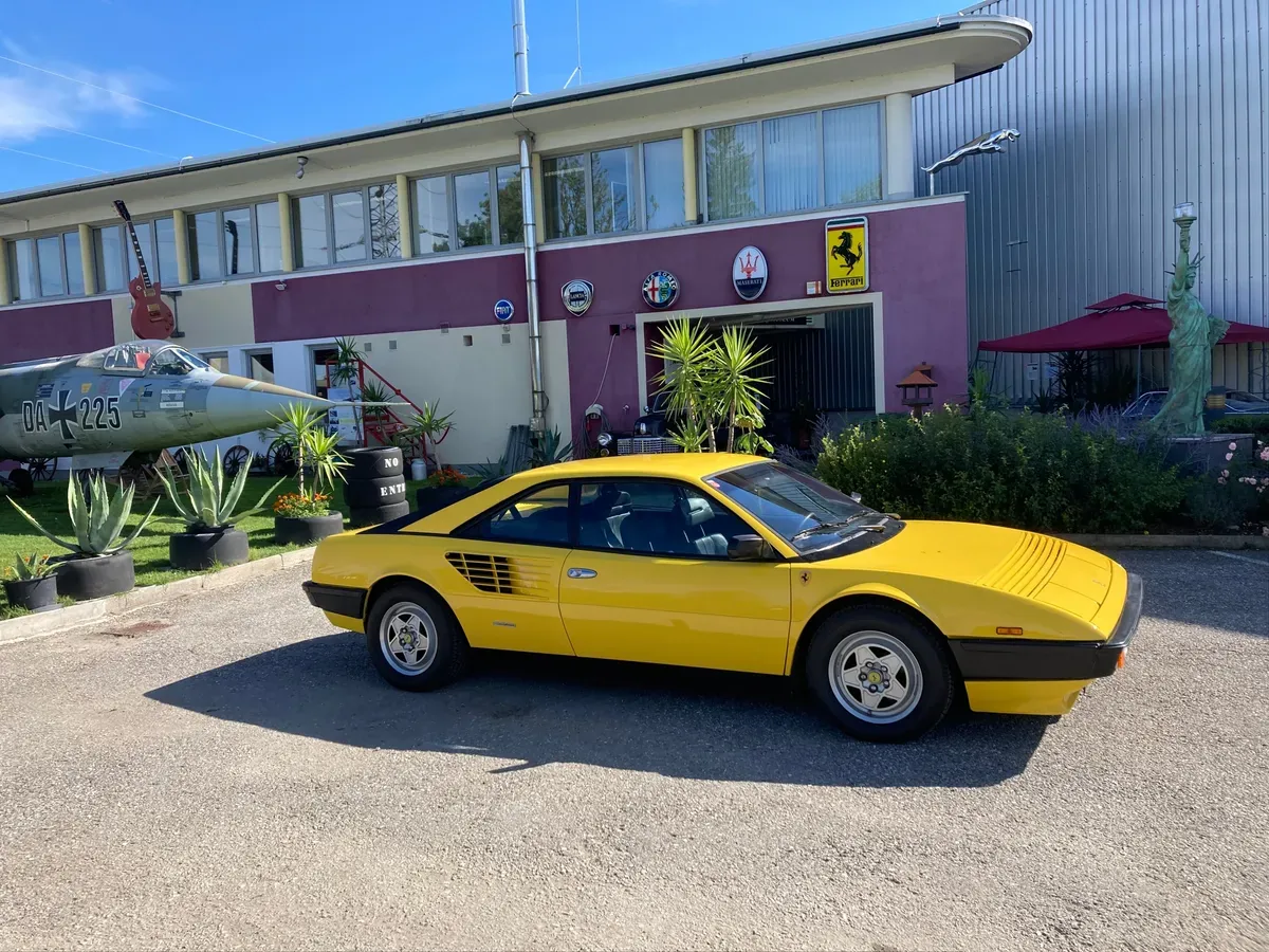 Ferrari Mondial 1984 photo 3